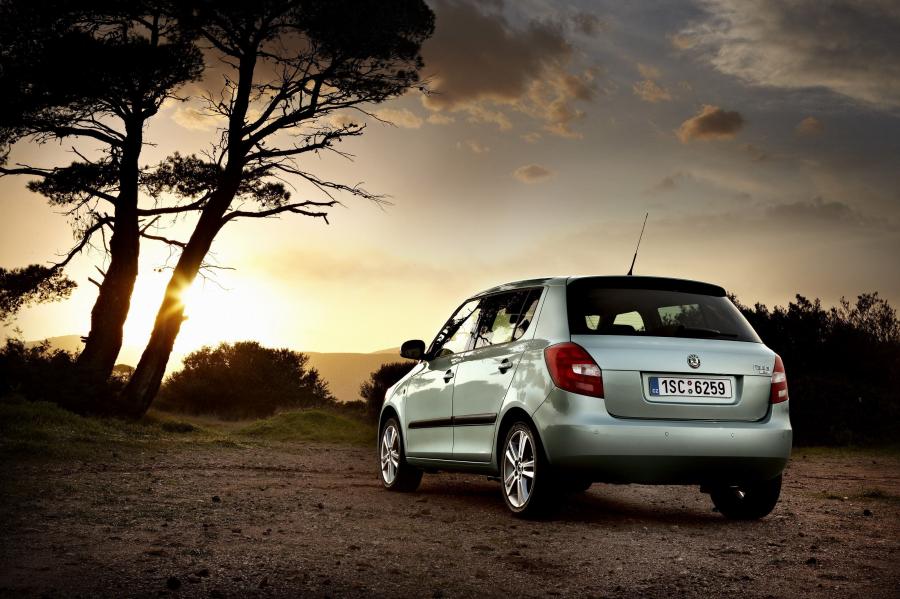 Skoda Fabia 2010 года  (фото 29 из 57)